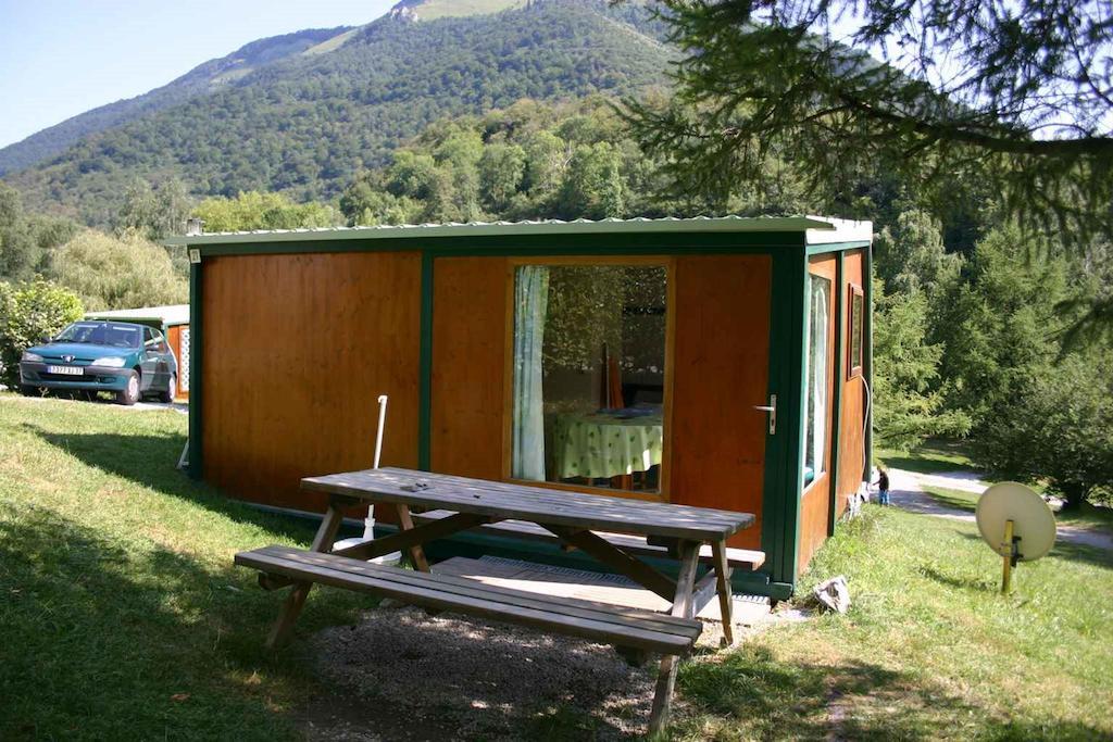Camping Le Rey Louvie Juzon Rom bilde